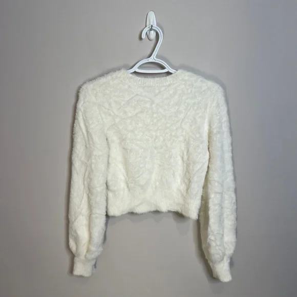 Aritzia Sunday Best Kitten Sweater - Picture 4 of 9